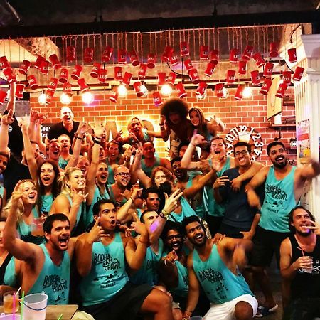 Bodega Phuket Patong (Adults Only) Hostel Екстериор снимка